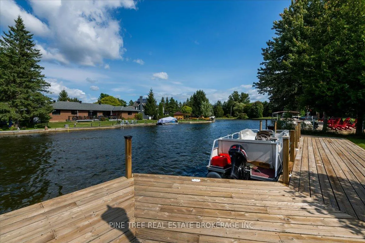 Photo 38 of 57 Lake Avenue, Ramara, Brechin — HOMEH