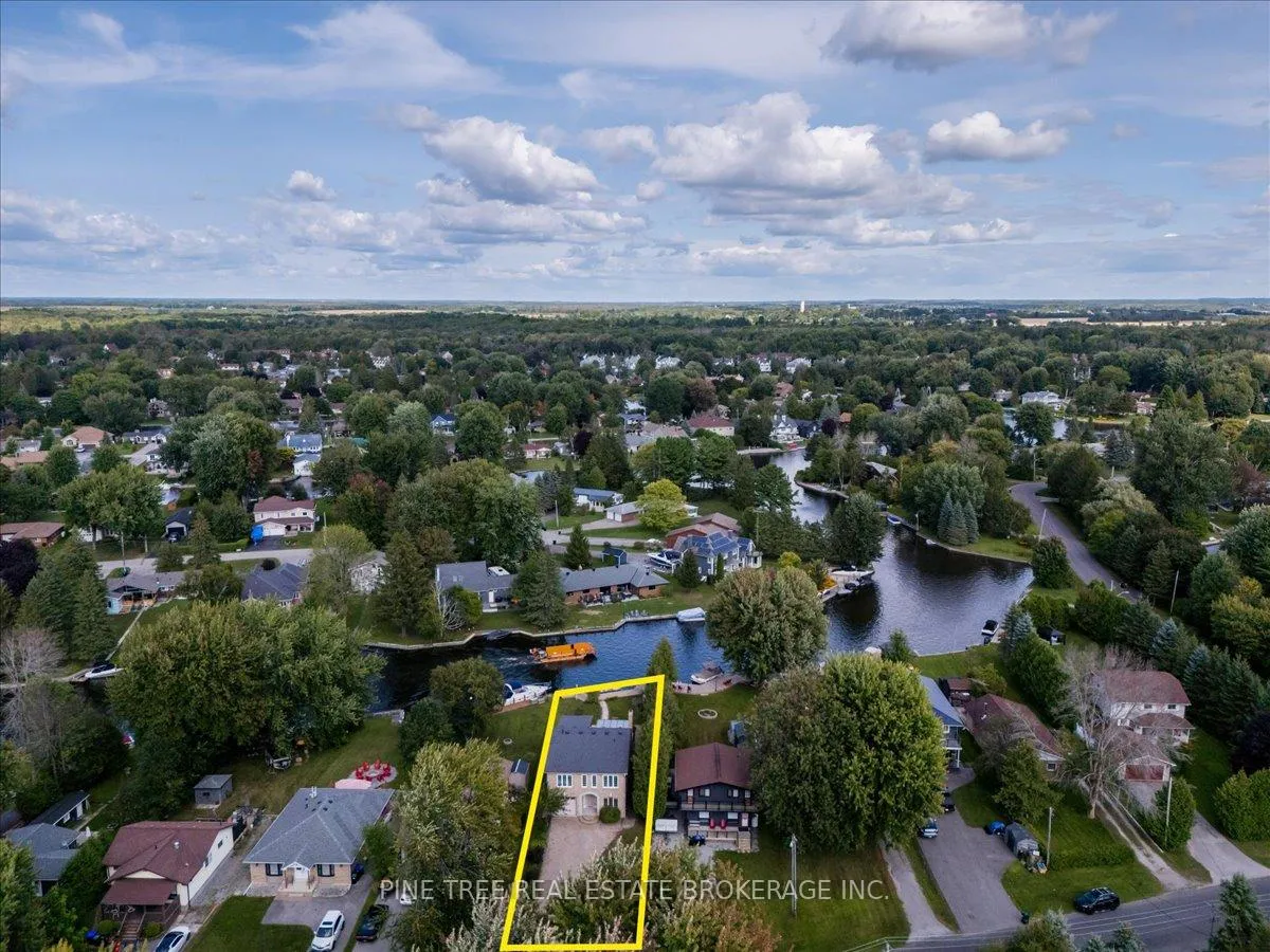 Photo 41 of 57 Lake Avenue, Ramara, Brechin — HOMEH