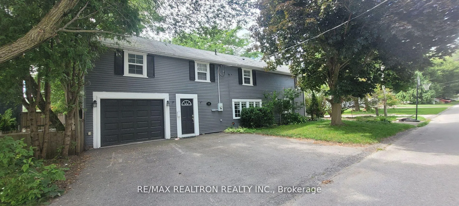 Photo 1 of 10 Duke Street, Whitby, Brooklin — HOMEH