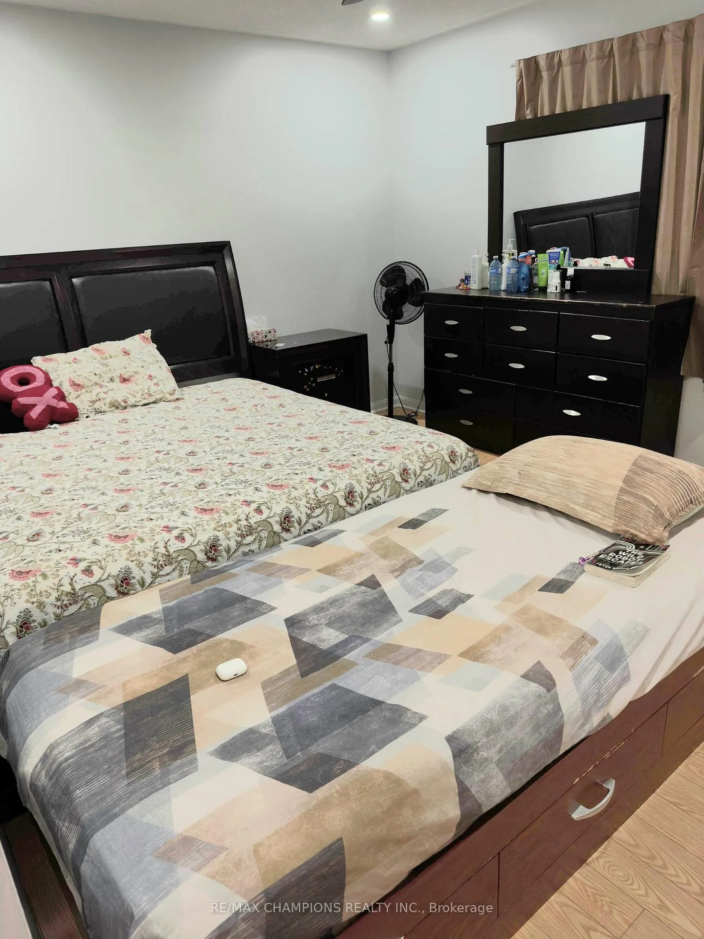 Photo 7 of 403 Brisdale Drive, Brampton, Fletcher's Meadow — HOMEH