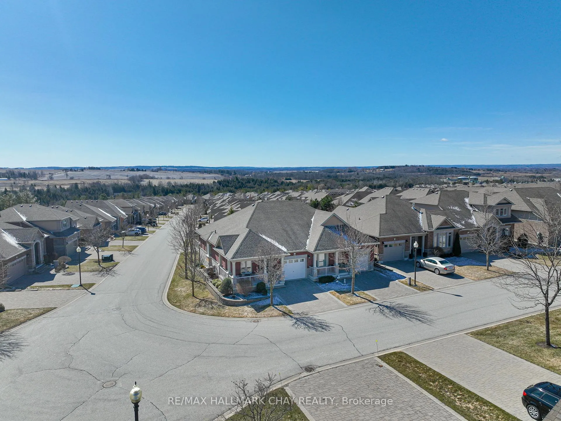 Front of 180 Ridge Way
