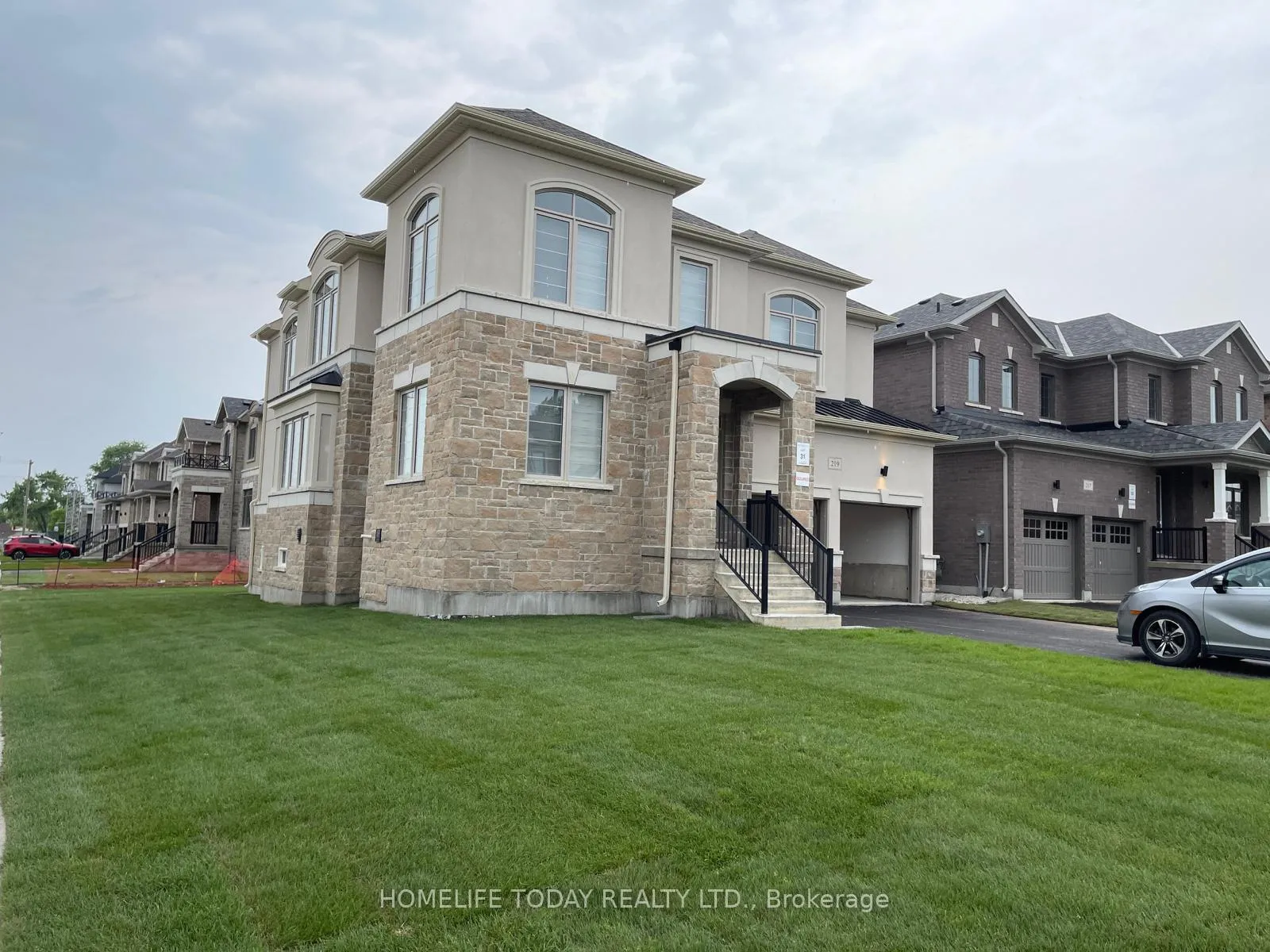 Photo 1 of 219 Warden Street, Clearview, Stayner — HOMEH