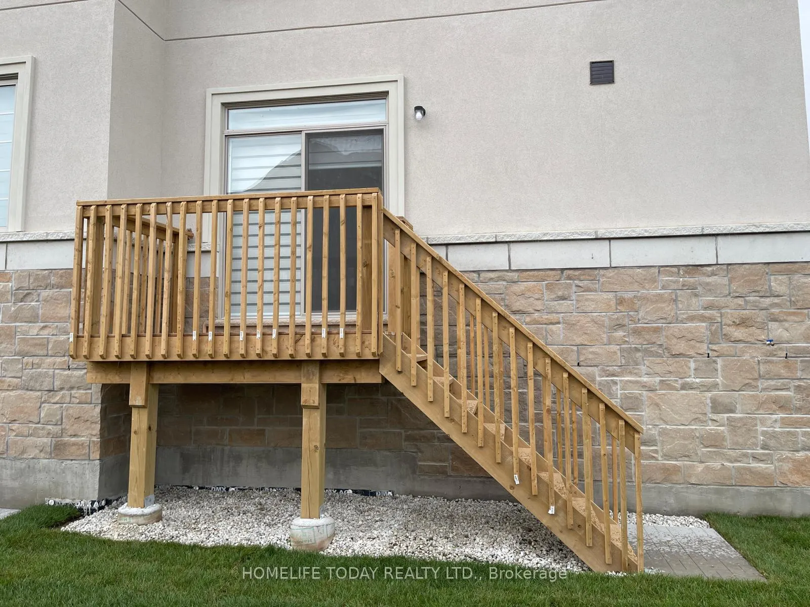 Photo 35 of 219 Warden Street, Clearview, Stayner — HOMEH