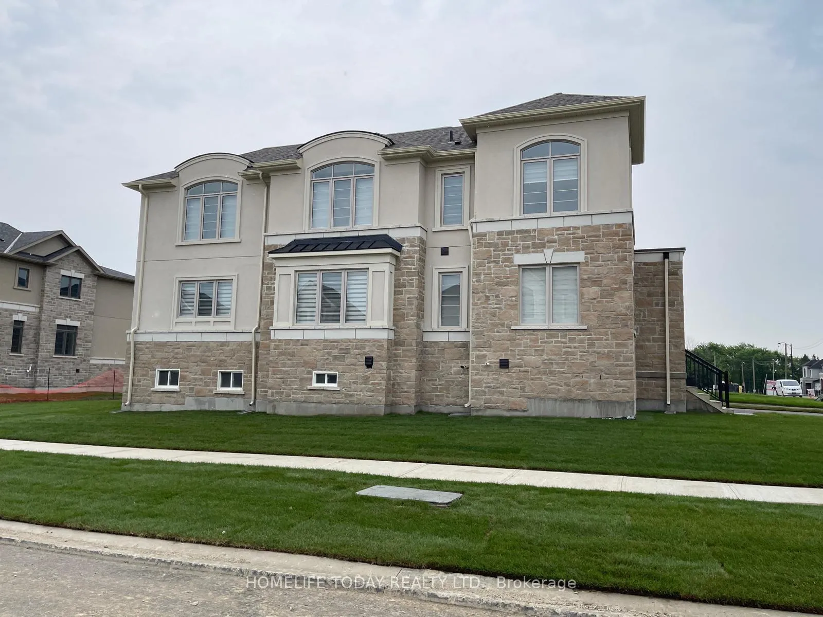 Photo 38 of 219 Warden Street, Clearview, Stayner — HOMEH