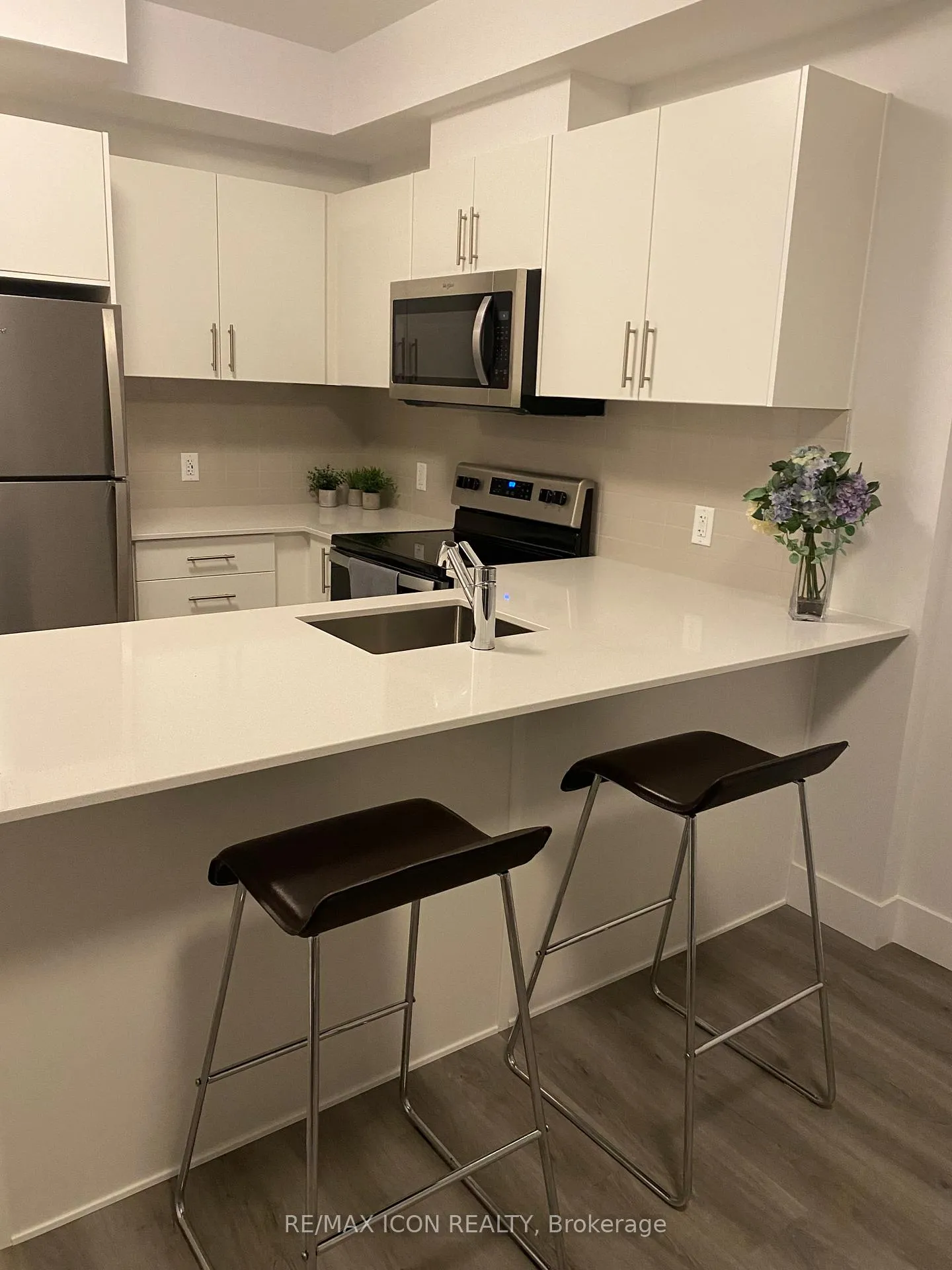 Photo 2 of Unit 310, 1000 Lackner Place E, Kitchener — HOMEH