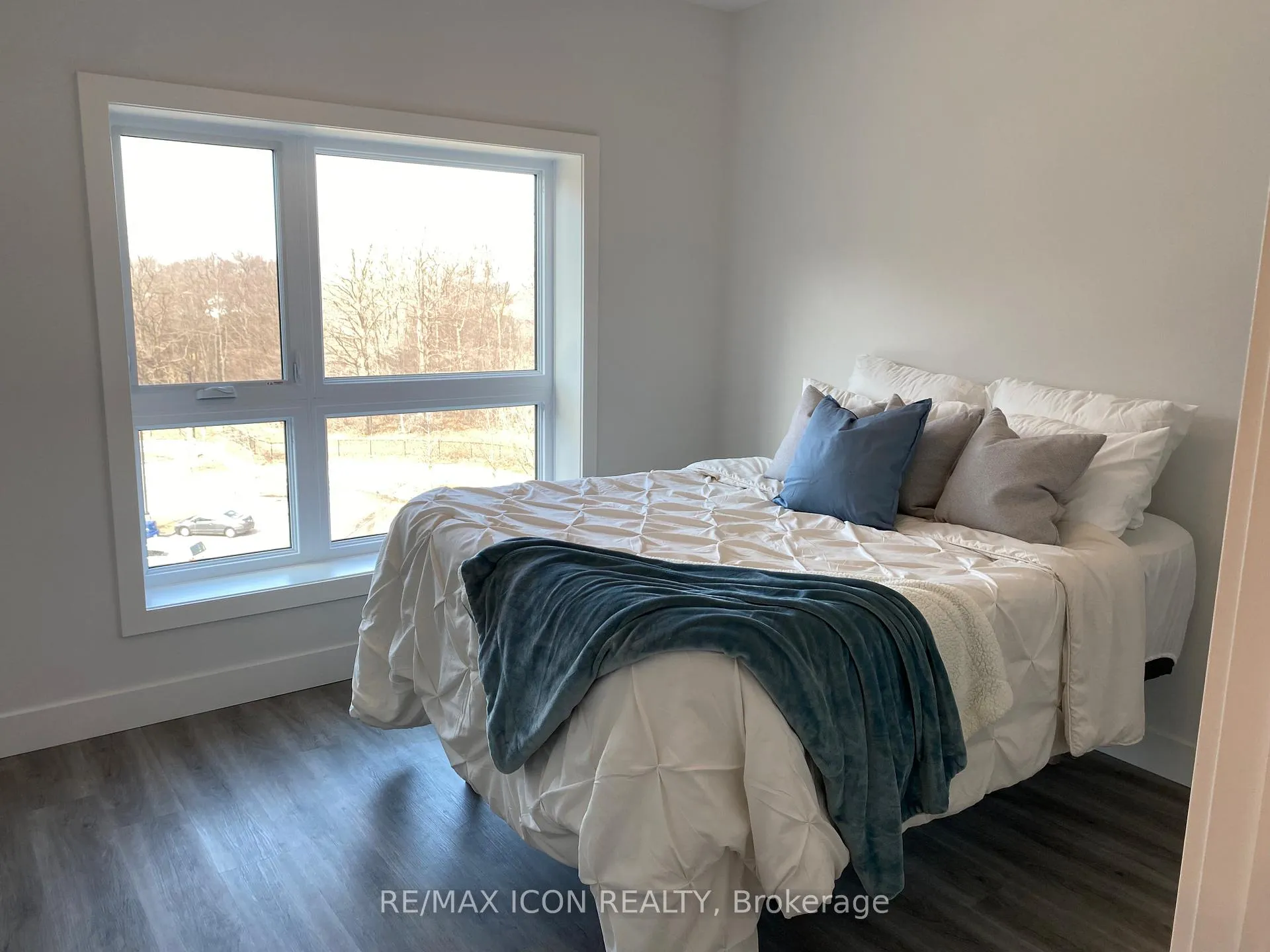 Photo 4 of Unit 310, 1000 Lackner Place E, Kitchener — HOMEH