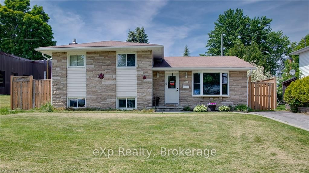 Photo 1 of 324 Arthur Street, Gananoque — HOMEH