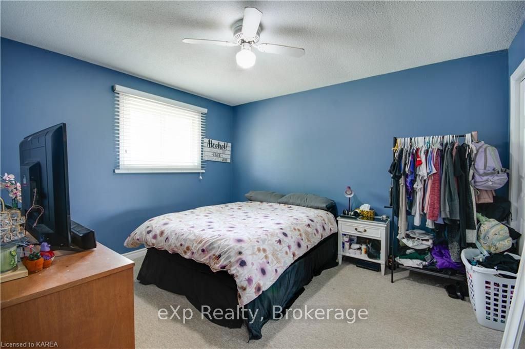 Photo 18 of 324 Arthur Street, Gananoque — HOMEH