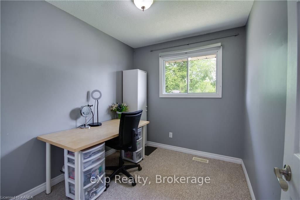 Photo 19 of 324 Arthur Street, Gananoque — HOMEH