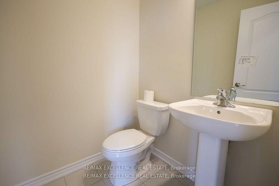 Photo 10 of 111 Senay Circle, Clarington, Courtice — HOMEH