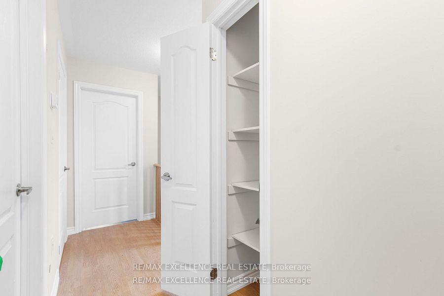 Photo 13 of 111 Senay Circle, Clarington, Courtice — HOMEH