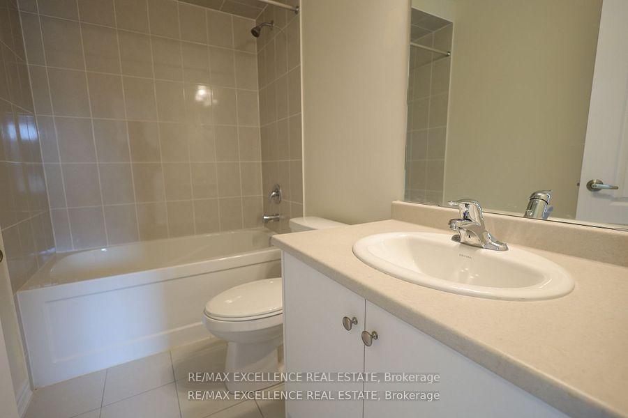 Photo 23 of 111 Senay Circle, Clarington, Courtice — HOMEH