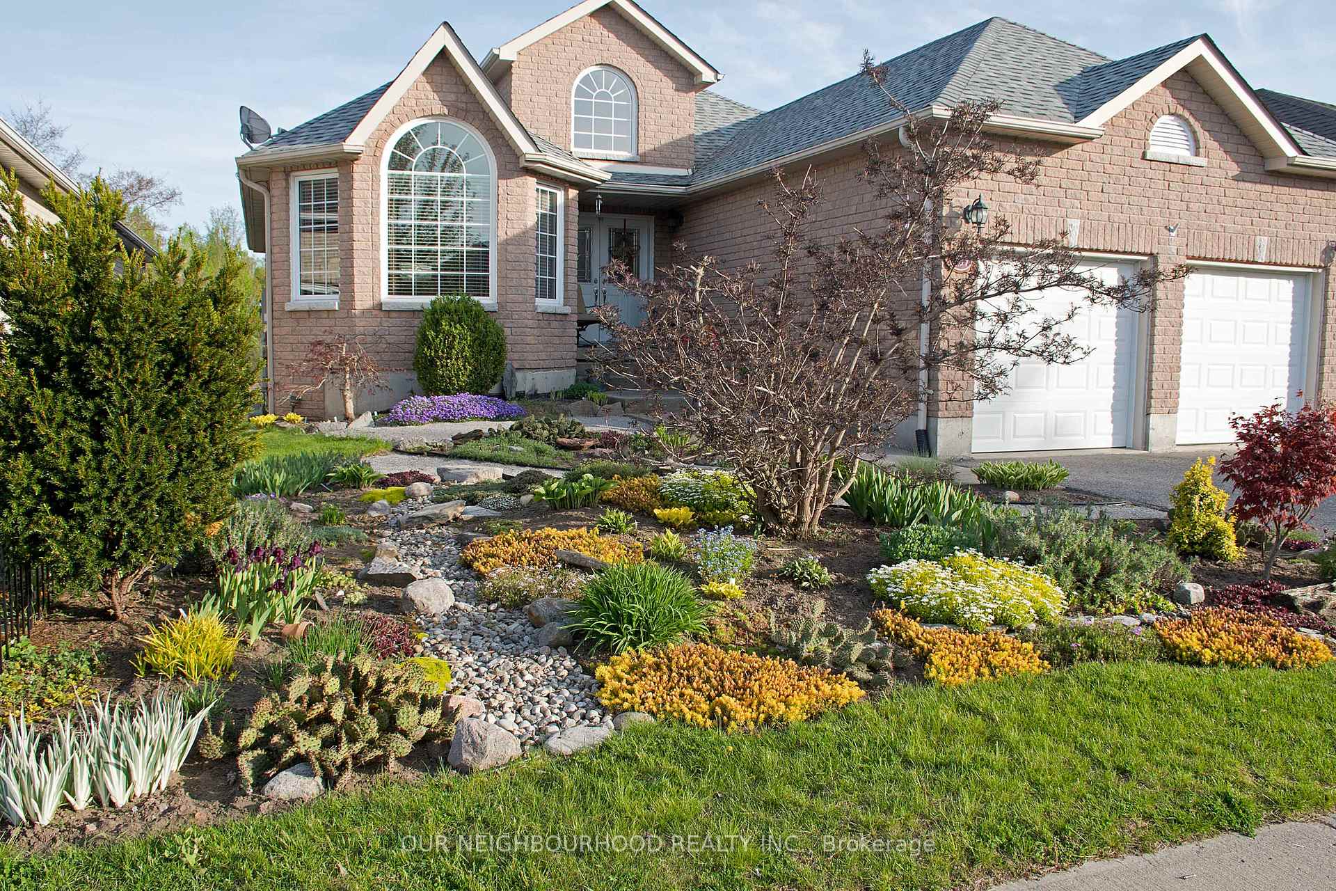 Photo 2 of 967 Otto Drive, Cobourg — HOMEH
