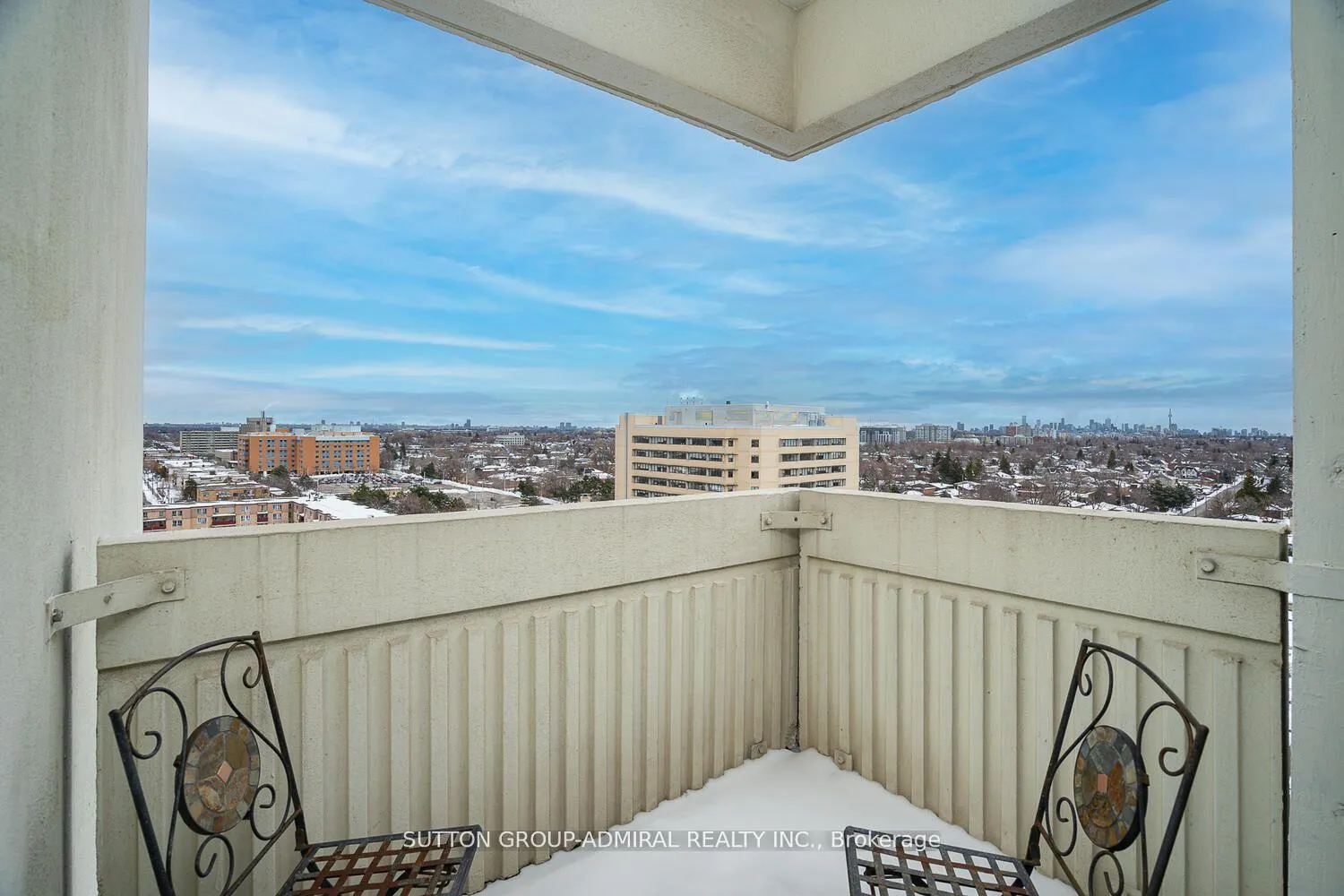Photo 3 of Unit PH05, 150 Neptune Drive, Toronto, Englemount-Lawrence — HOMEH