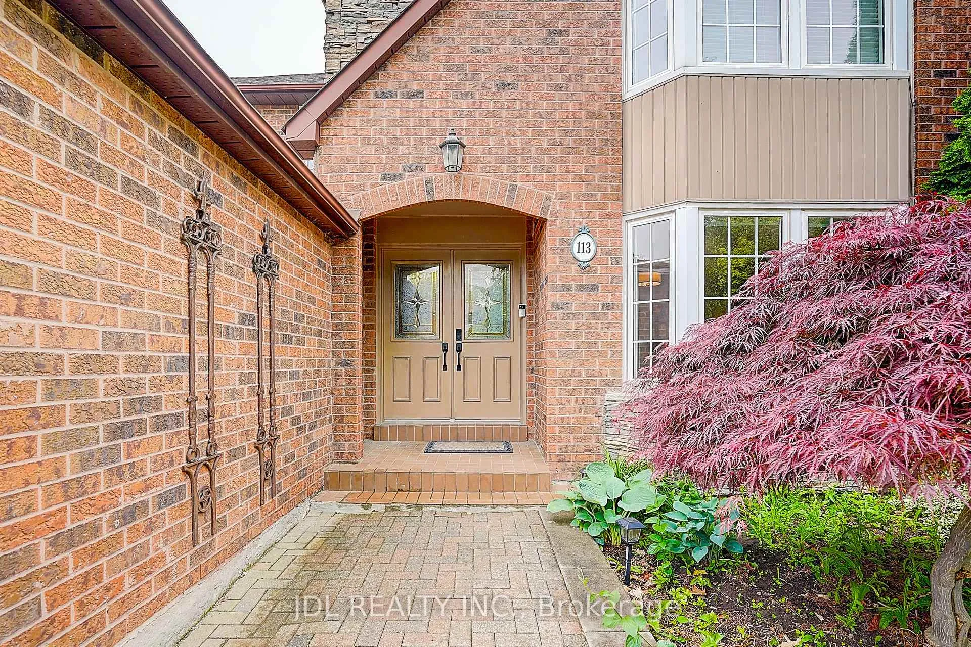 Photo 3 of 113 Aitken Circle W, Markham, Unionville — HOMEH
