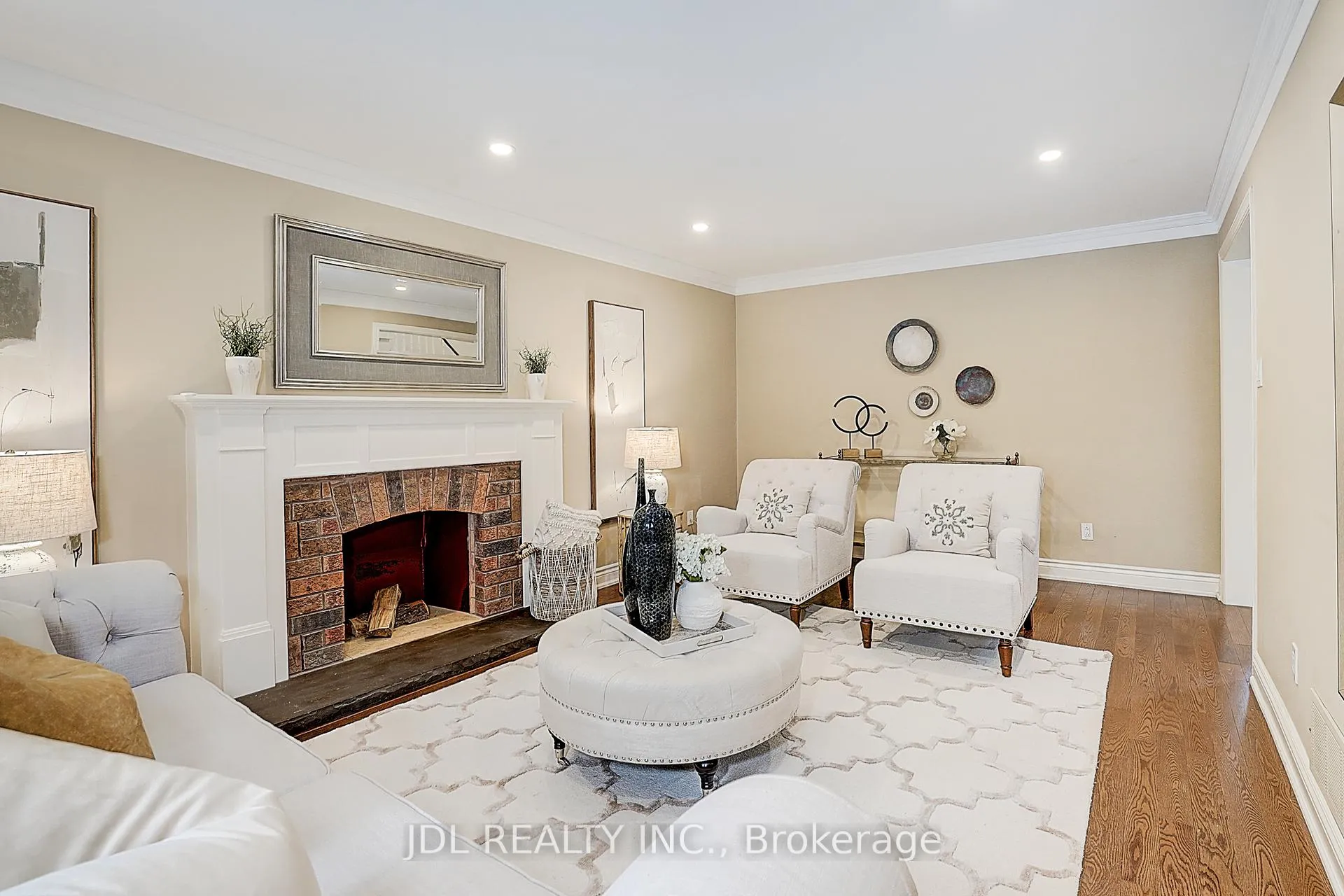 Photo 10 of 113 Aitken Circle W, Markham, Unionville — HOMEH