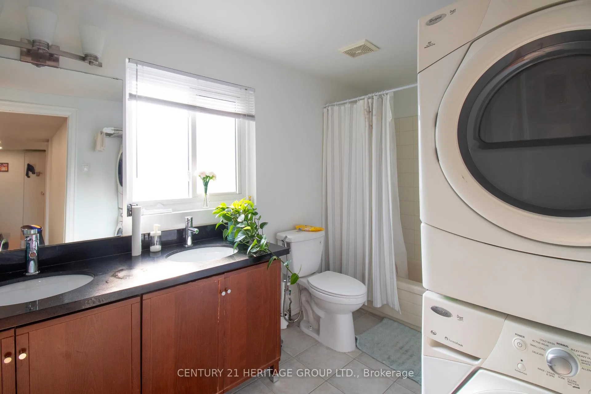 Photo 10 of Unit MAIN, 24 Donalbain Crescent, Markham, Royal Orchard — HOMEH