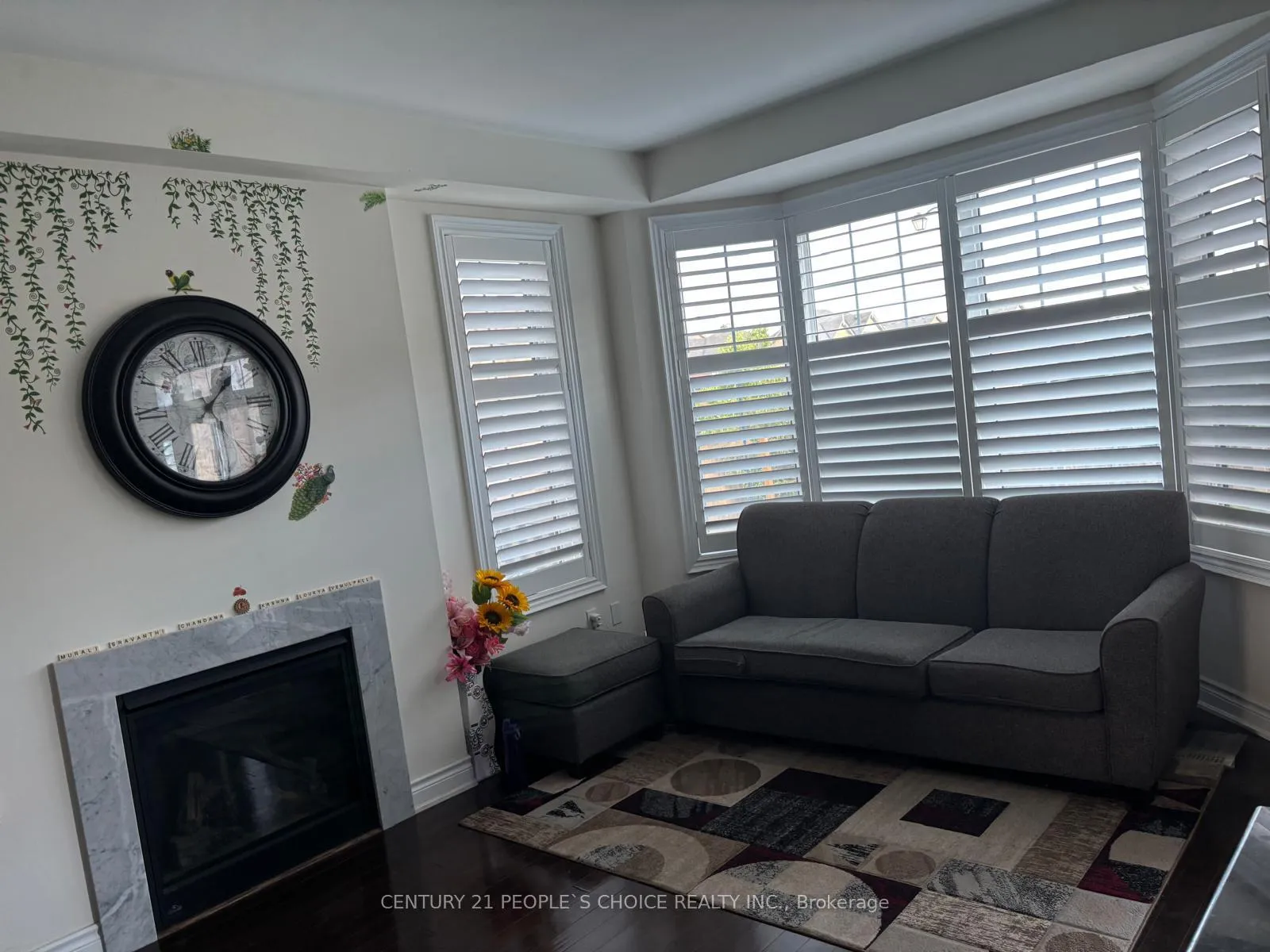 Photo 14 of 105 Algoma Drive N, Vaughan, Kleinburg — HOMEH