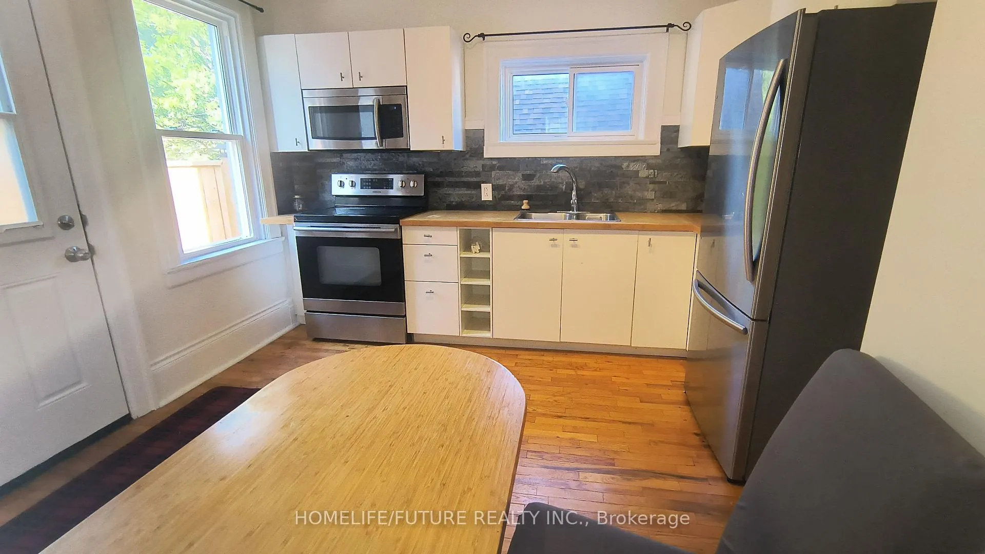 Photo 5 of Unit Unit 1, 92 Adelaide Avenue E, Oshawa, O'Neill — HOMEH