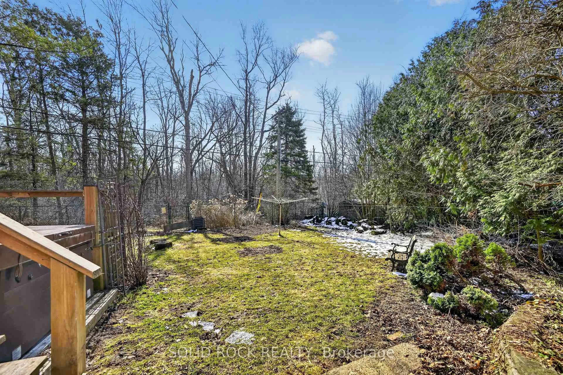 Photo 5 of 209 Reynolds Drive E, Brockville — HOMEH