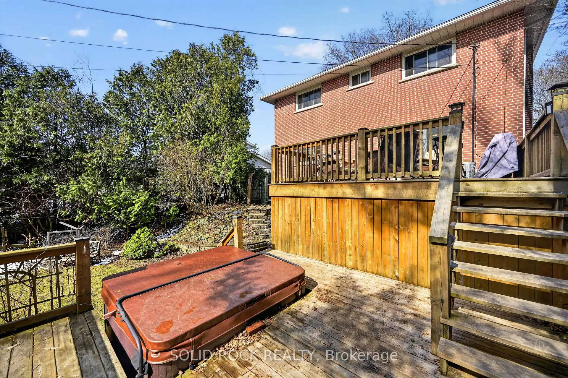 Photo 6 of 209 Reynolds Drive E, Brockville — HOMEH