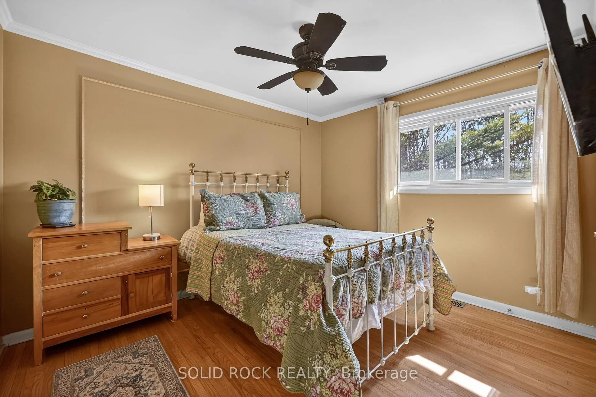 Photo 27 of 209 Reynolds Drive E, Brockville — HOMEH