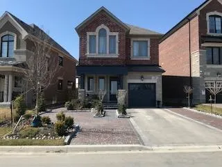 Photo 3 of 28 Lacrosse Trail, Vaughan, Kleinburg — HOMEH