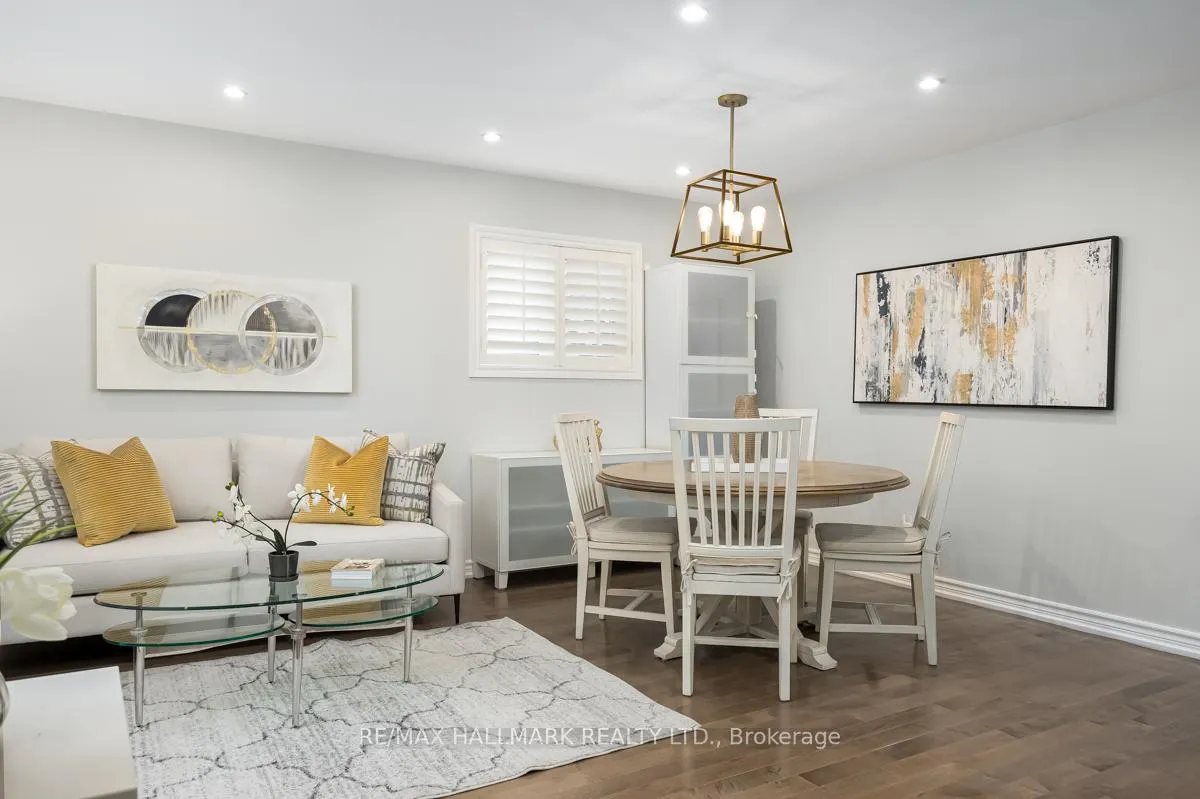 Photo 3 of 84 Delma Drive, Etobicoke, Alderwood — HOMEH