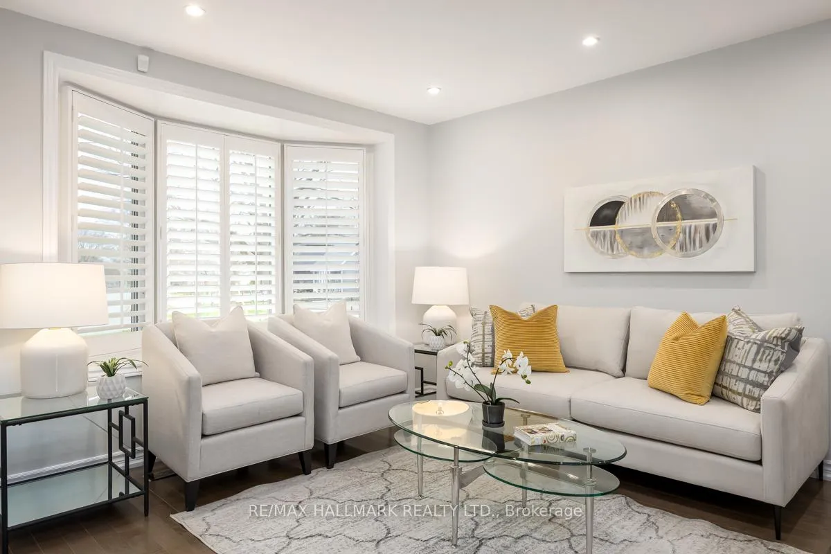 Photo 6 of 84 Delma Drive, Etobicoke, Alderwood — HOMEH