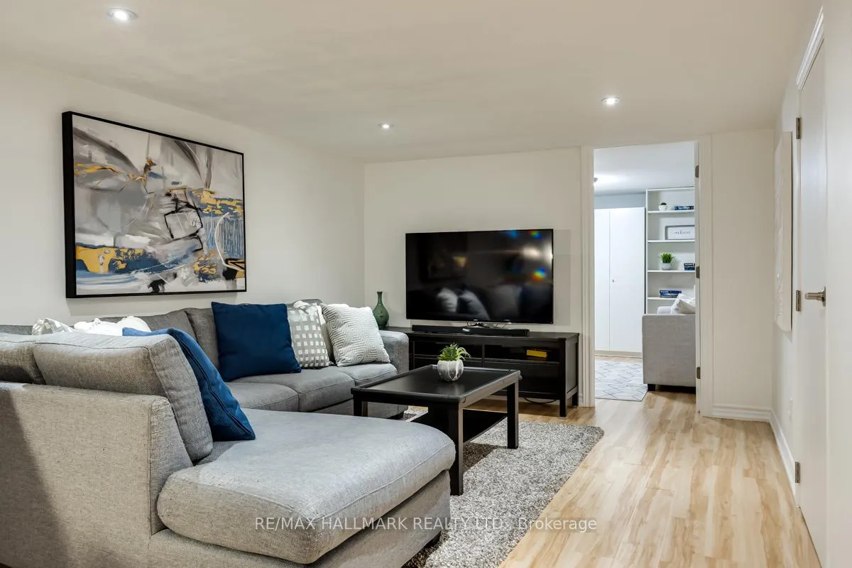 Photo 26 of 84 Delma Drive, Etobicoke, Alderwood — HOMEH