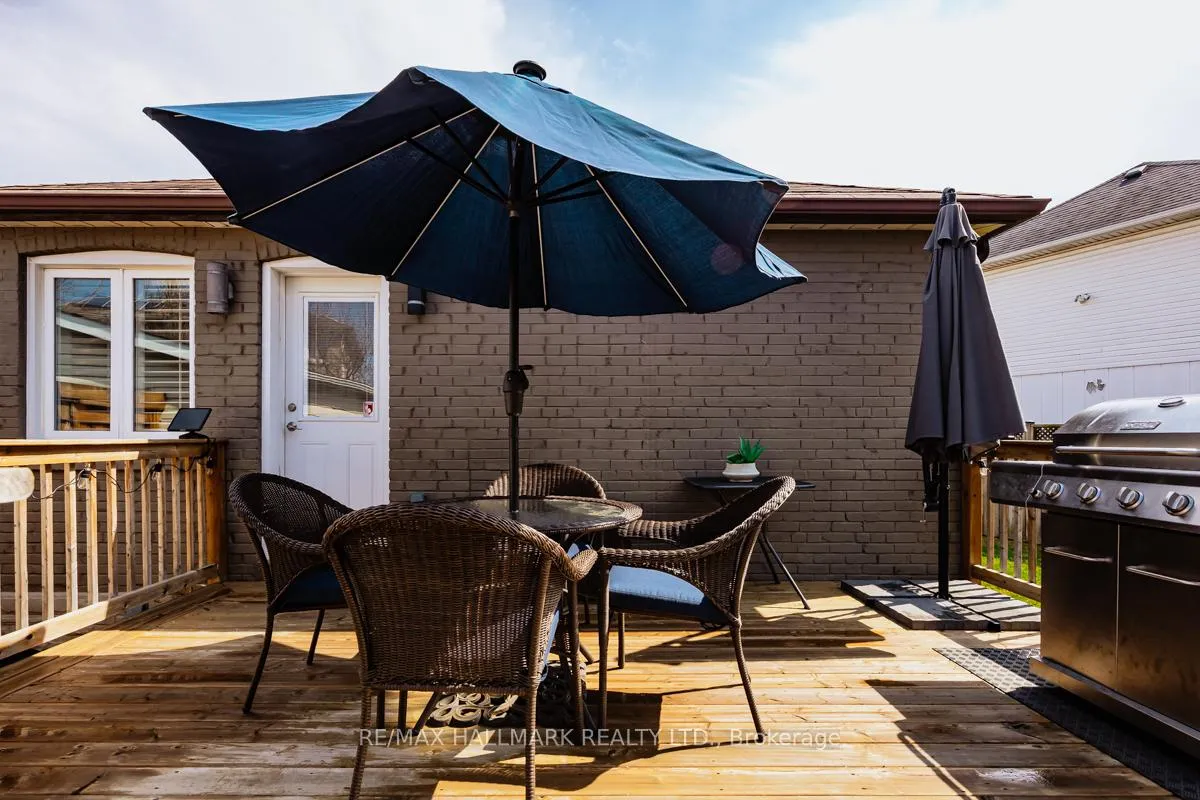 Photo 33 of 84 Delma Drive, Etobicoke, Alderwood — HOMEH