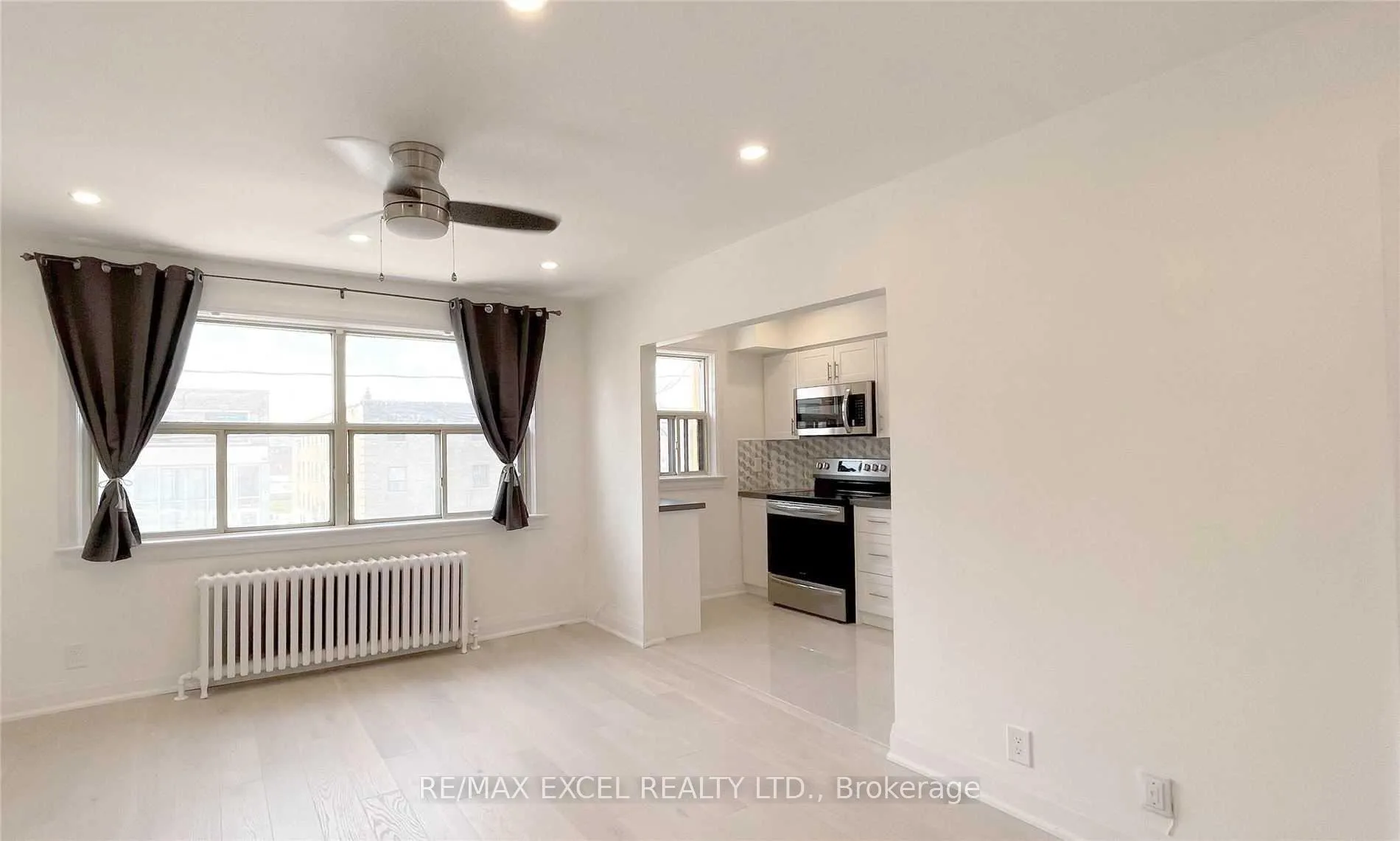 Photo 4 of Unit 1, 981 O'Connor Drive, Toronto, O'Connor-Parkview — HOMEH