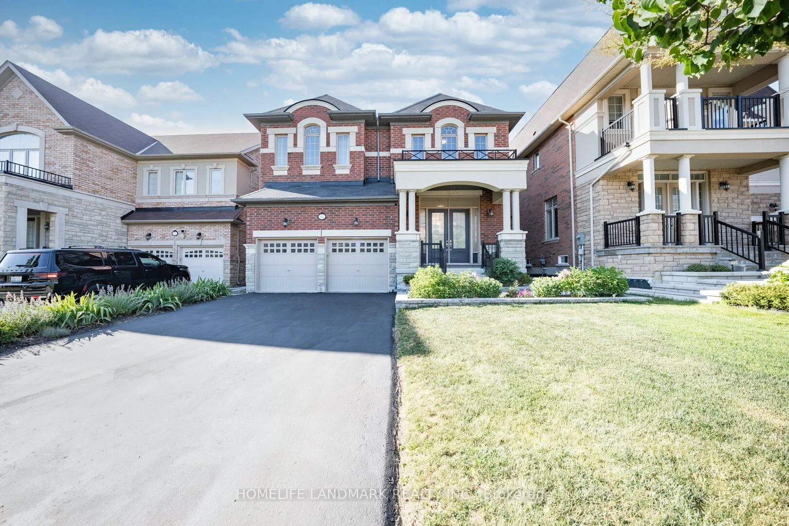 Photo 1 of 68 Randolph Drive, Vaughan, Patterson — HOMEH