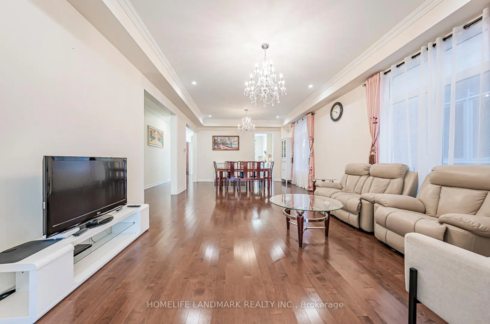 Photo 4 of 68 Randolph Drive, Vaughan, Patterson — HOMEH