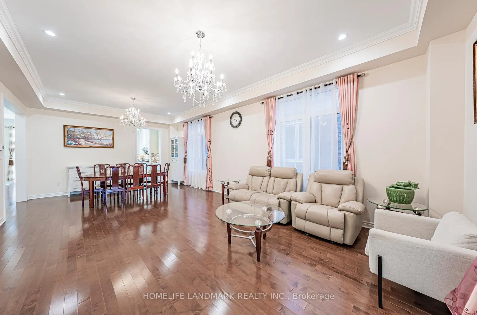 Photo 5 of 68 Randolph Drive, Vaughan, Patterson — HOMEH