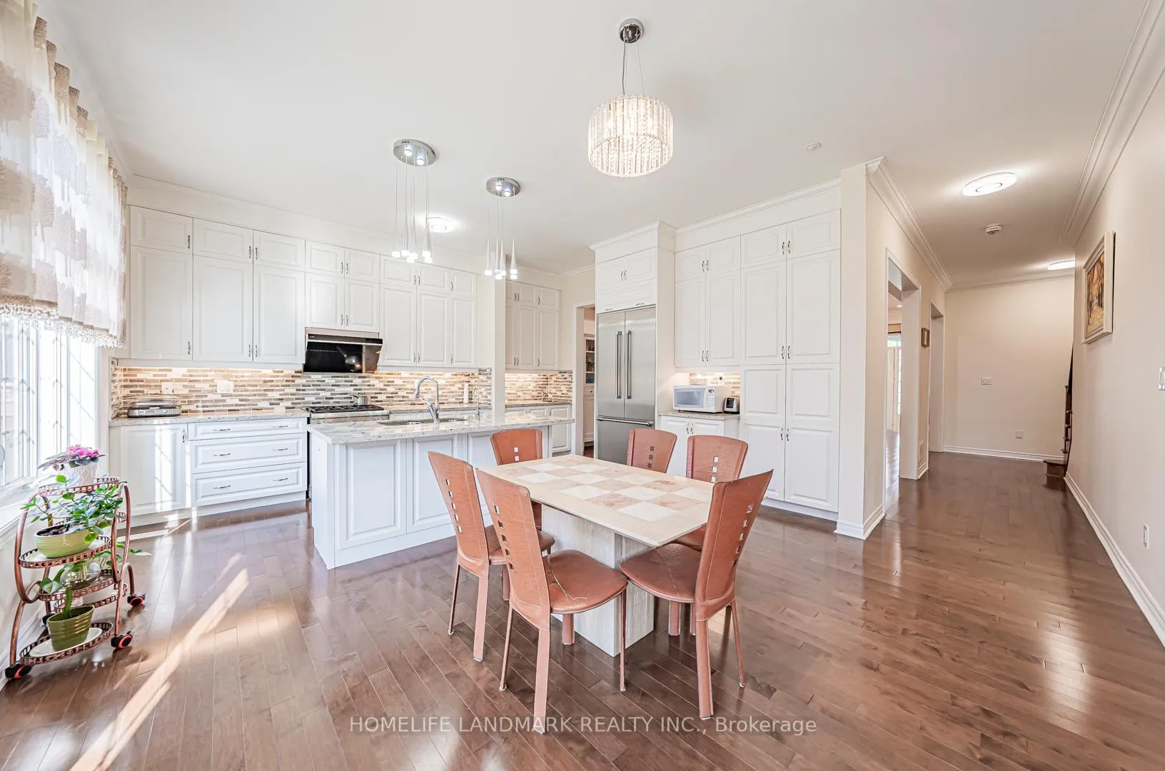 Photo 9 of 68 Randolph Drive, Vaughan, Patterson — HOMEH