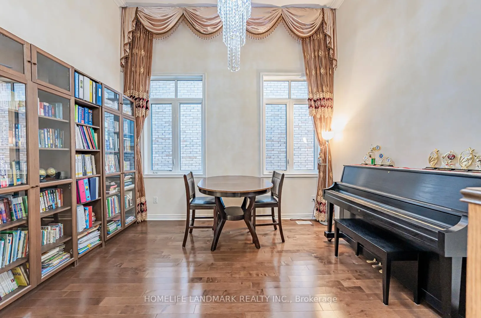 Photo 14 of 68 Randolph Drive, Vaughan, Patterson — HOMEH