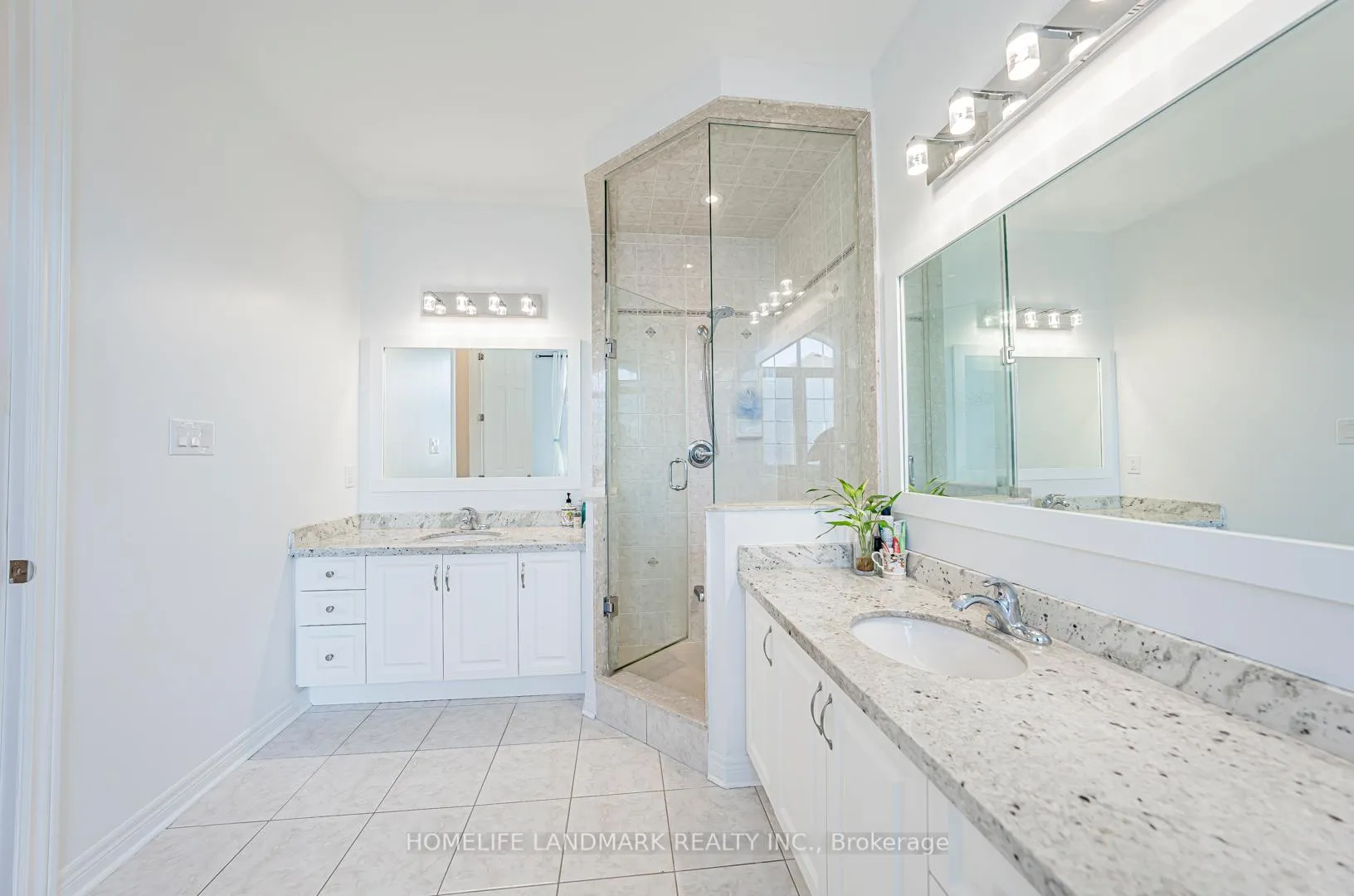 Photo 22 of 68 Randolph Drive, Vaughan, Patterson — HOMEH