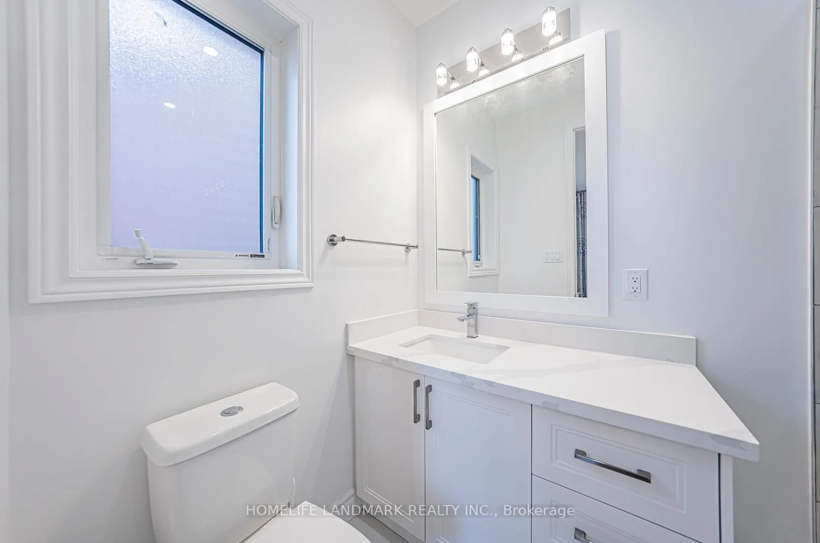 Photo 34 of 68 Randolph Drive, Vaughan, Patterson — HOMEH