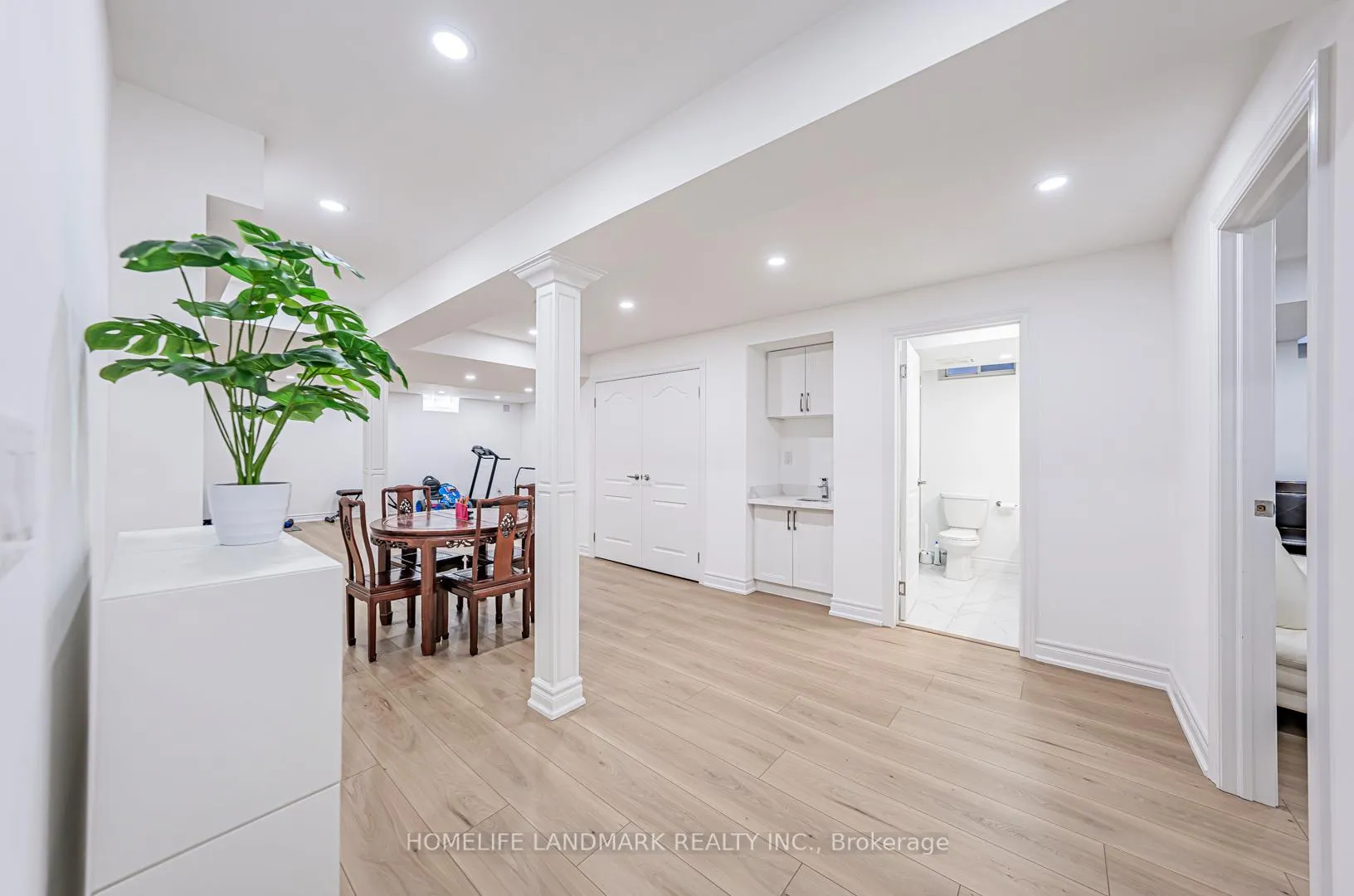 Photo 41 of 68 Randolph Drive, Vaughan, Patterson — HOMEH