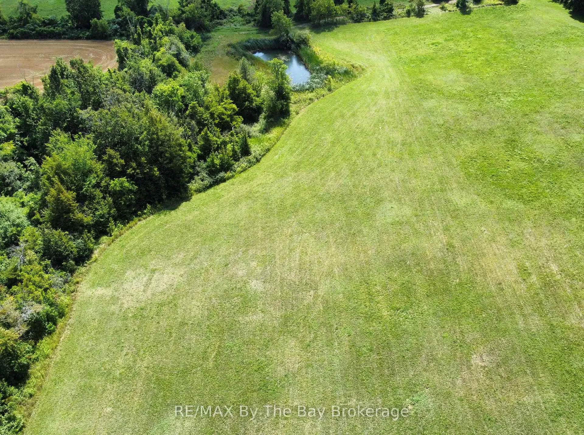 Photo 2 of 12 Sydenham Trail, Clearview, Rural Clearview — HOMEH