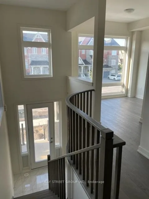 Photo 2 of 131 Farooq Boulevard, Vaughan, Vellore Village — HOMEH