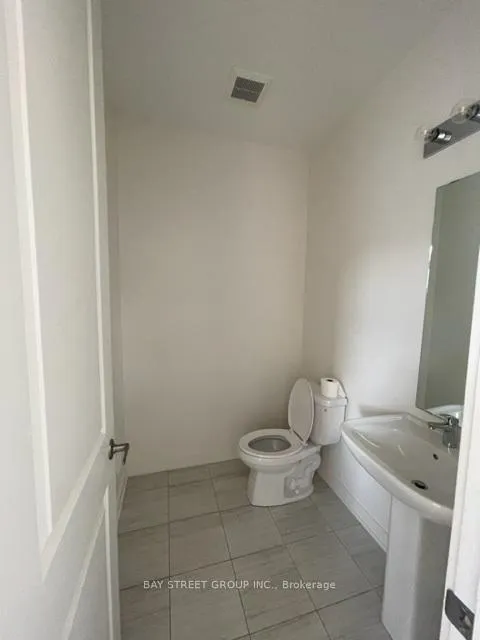 Photo 6 of 131 Farooq Boulevard, Vaughan, Vellore Village — HOMEH