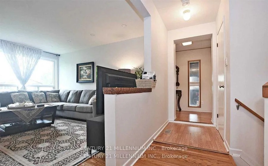 Photo 3 of 34 Seaton Drive, Aurora, Aurora Highlands — HOMEH
