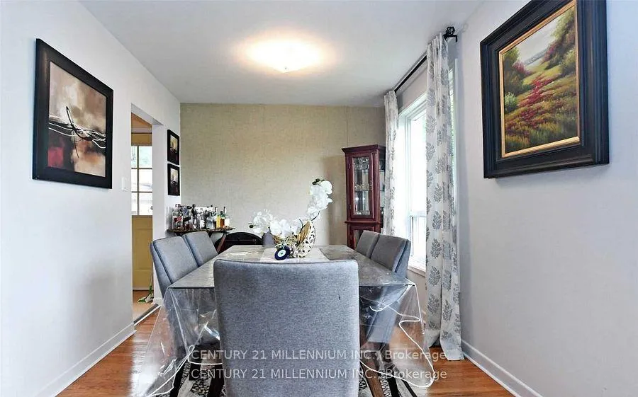 Photo 6 of 34 Seaton Drive, Aurora, Aurora Highlands — HOMEH