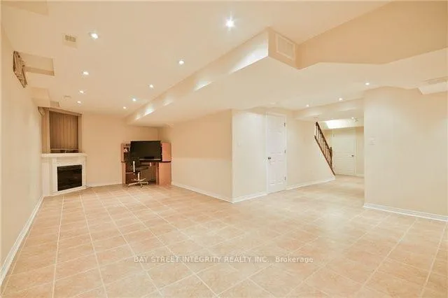 Photo 17 of 40 Appleview Road, Markham, Greensborough — HOMEH