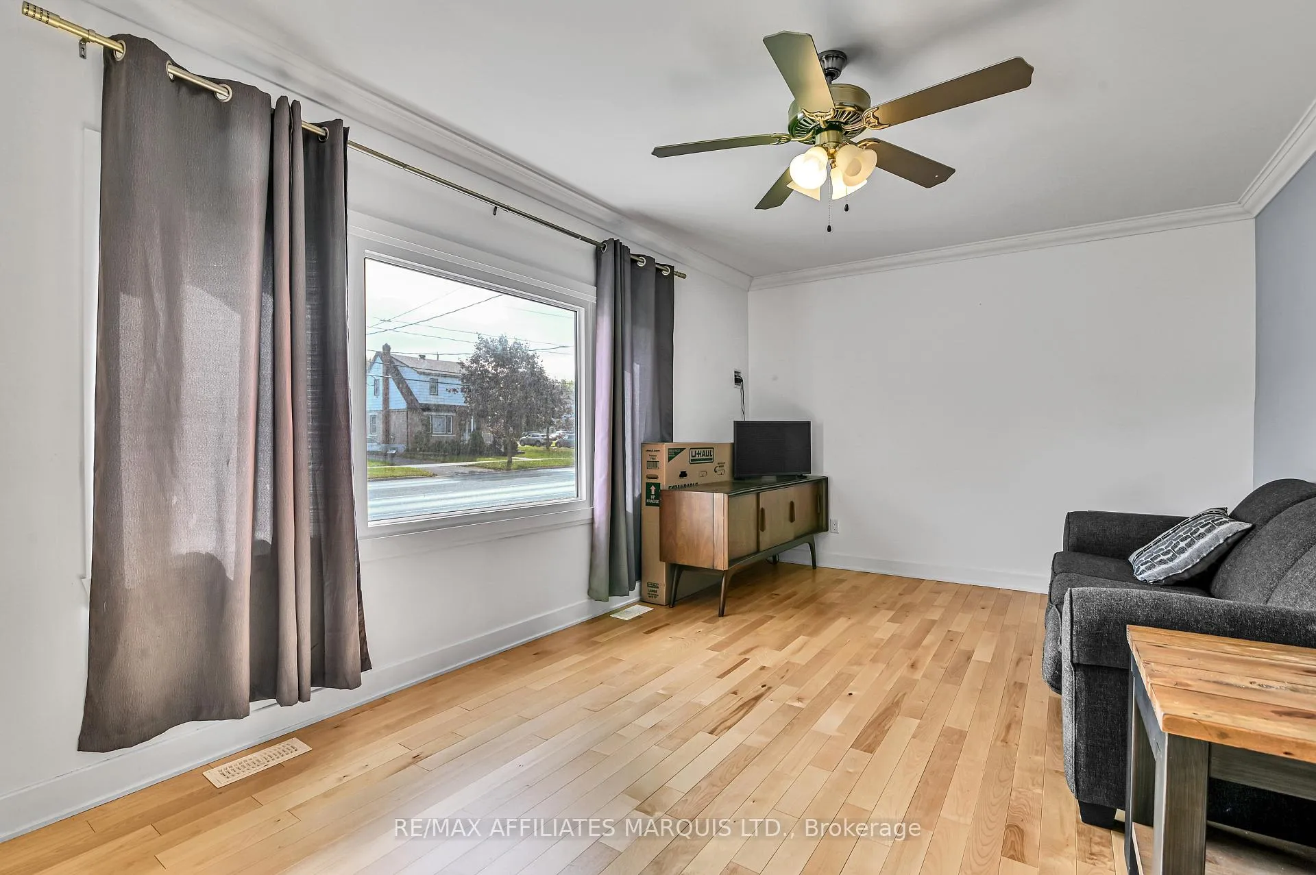 Photo 9 of 1006 Second Street E, Cornwall — HOMEH