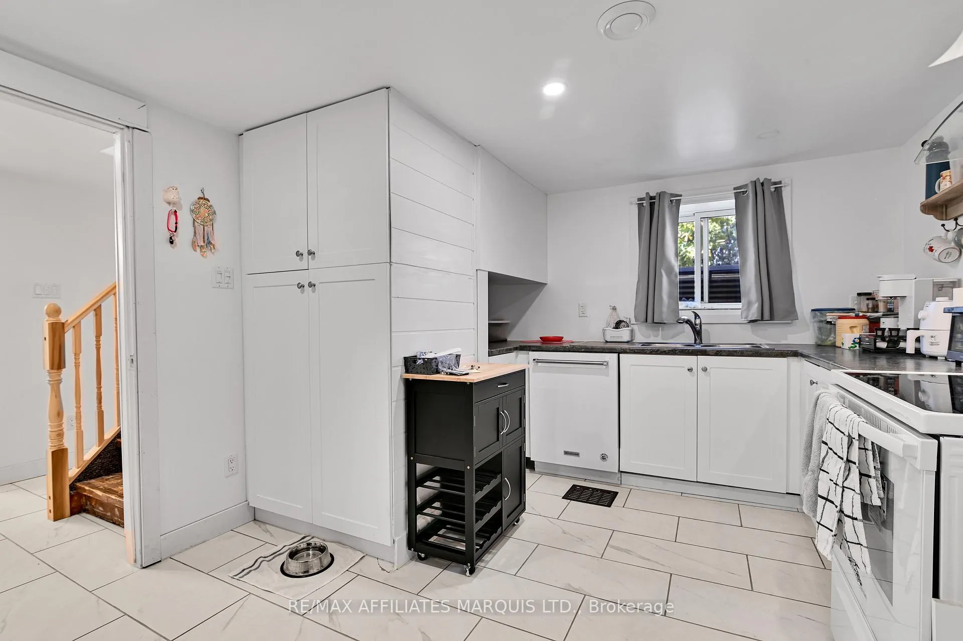 Photo 24 of 1006 Second Street E, Cornwall — HOMEH