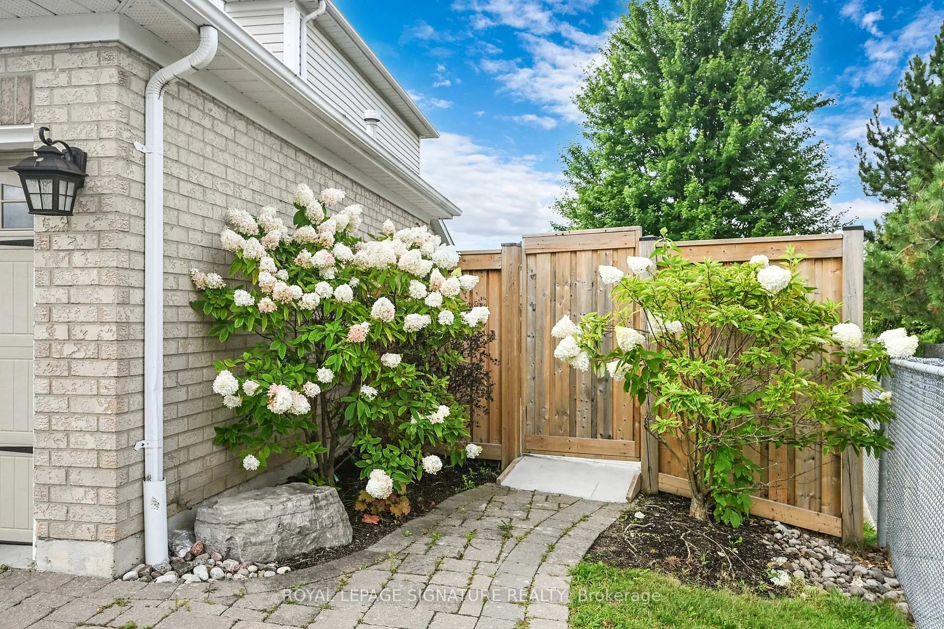 Photo 7 of Unit Bsmt, 1018 Glenbourne Drive, Oshawa, Pinecrest — HOMEH