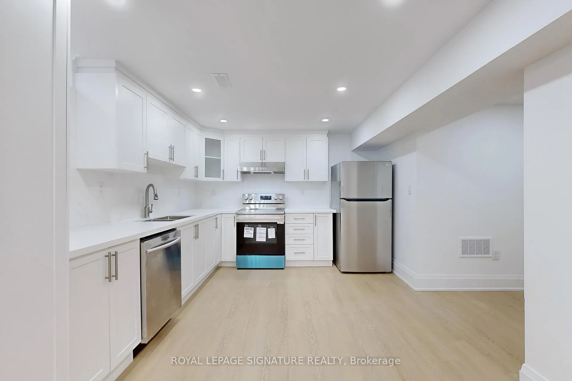 Photo 12 of Unit Bsmt, 1018 Glenbourne Drive, Oshawa, Pinecrest — HOMEH